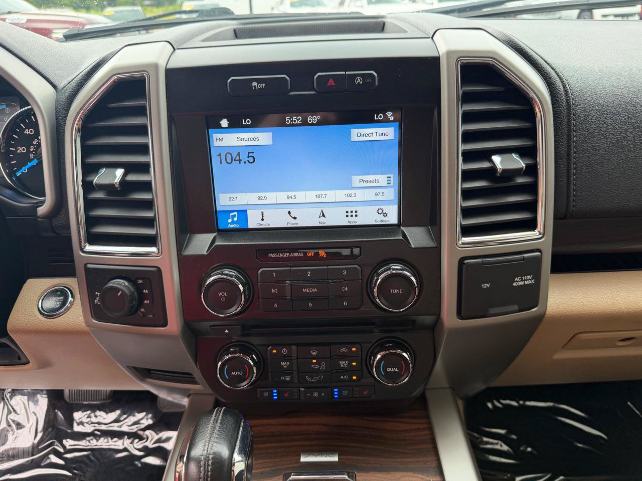 Used 2017 Ford F150 Lariat AWD/4WD image 28