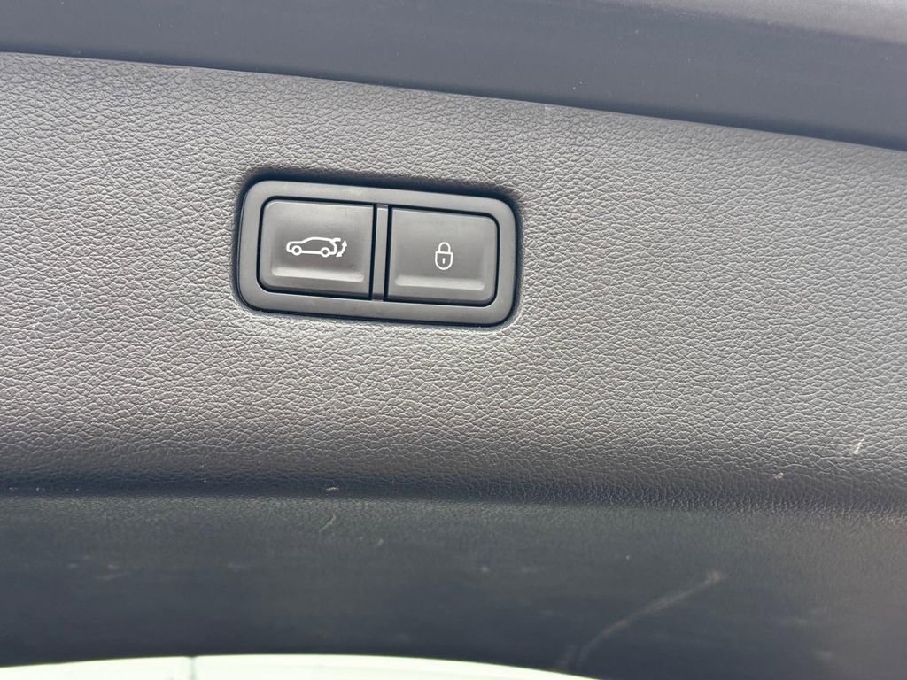 Used 2024 Genesis GV80 2.5T AWD/4WD image 6