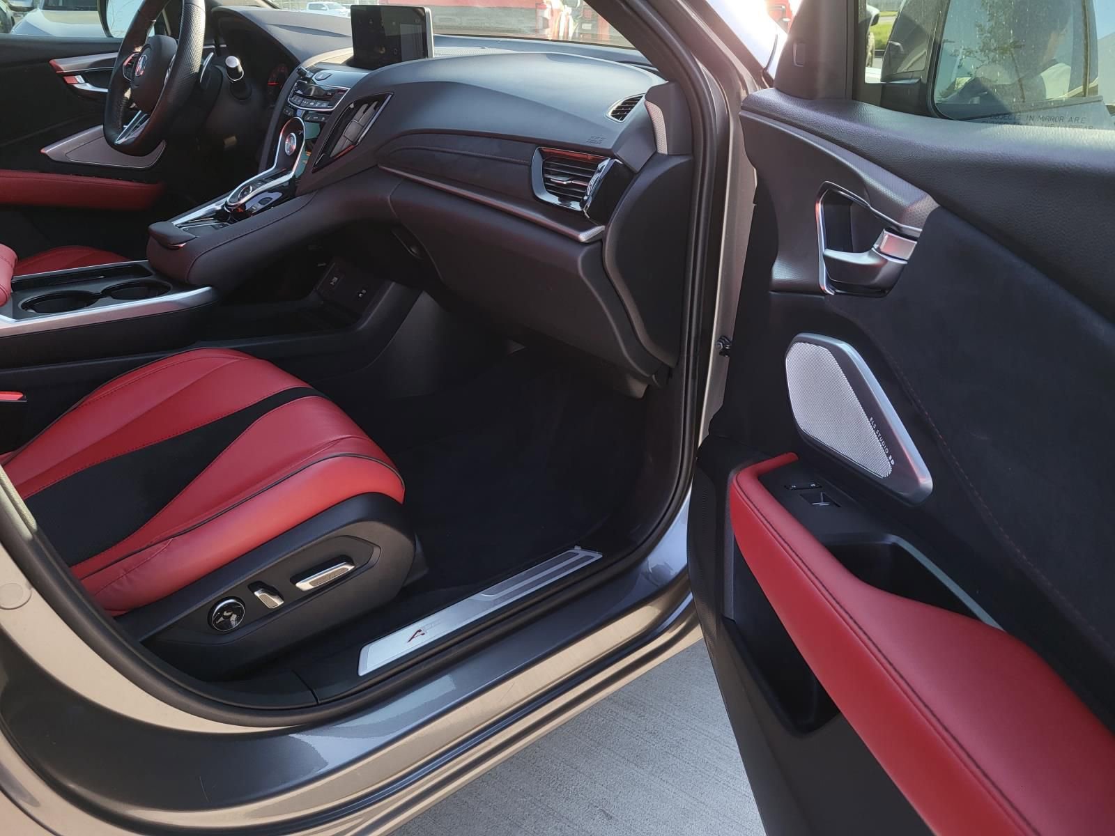 Used 2025 Acura RDX A-Spec image 8