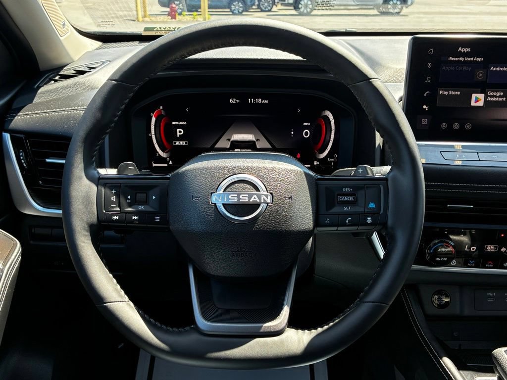 Used 2025 Nissan Rogue Platinum w/ Platinum Premium Package AWD/4WD image 13