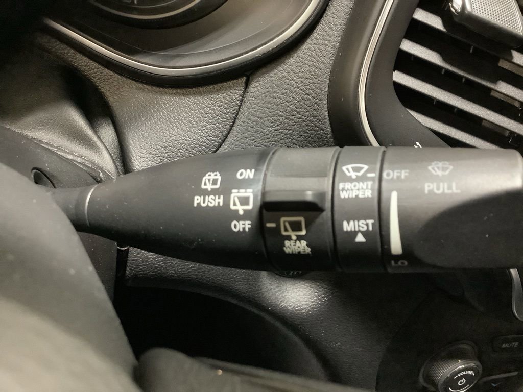 Used 2019 Jeep Cherokee Latitude Plus image 29