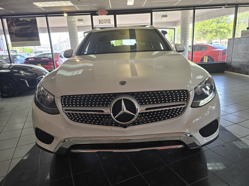 Used 2018 Mercedes-Benz GLC 300 image 2