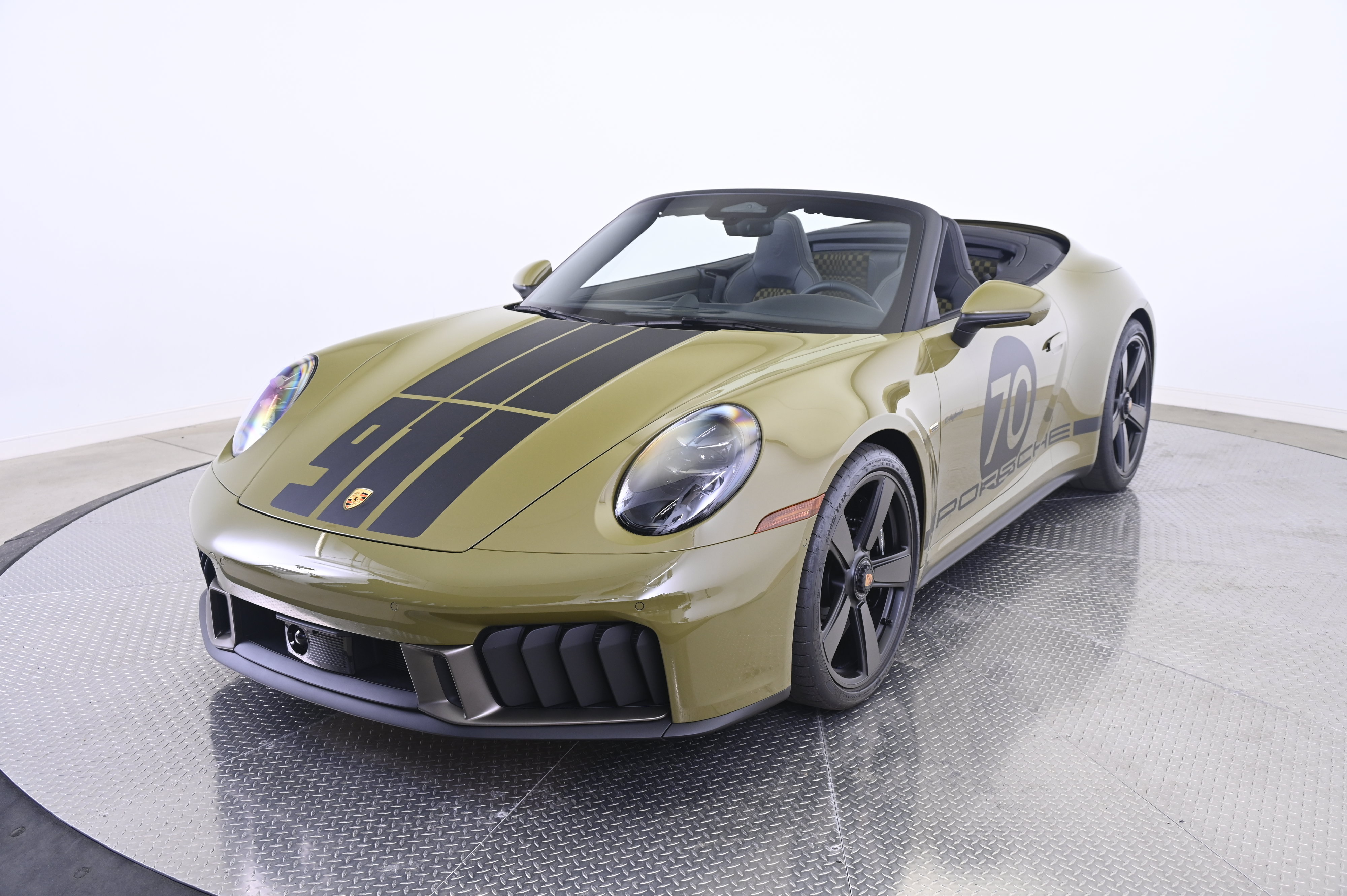 Used 2026 Porsche 911 GTS RWD image 1