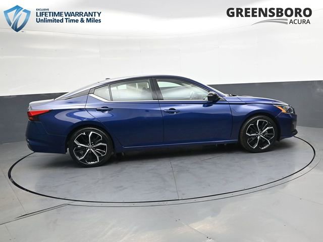 Used 2024 Nissan Altima 2.5 SR FWD image 4