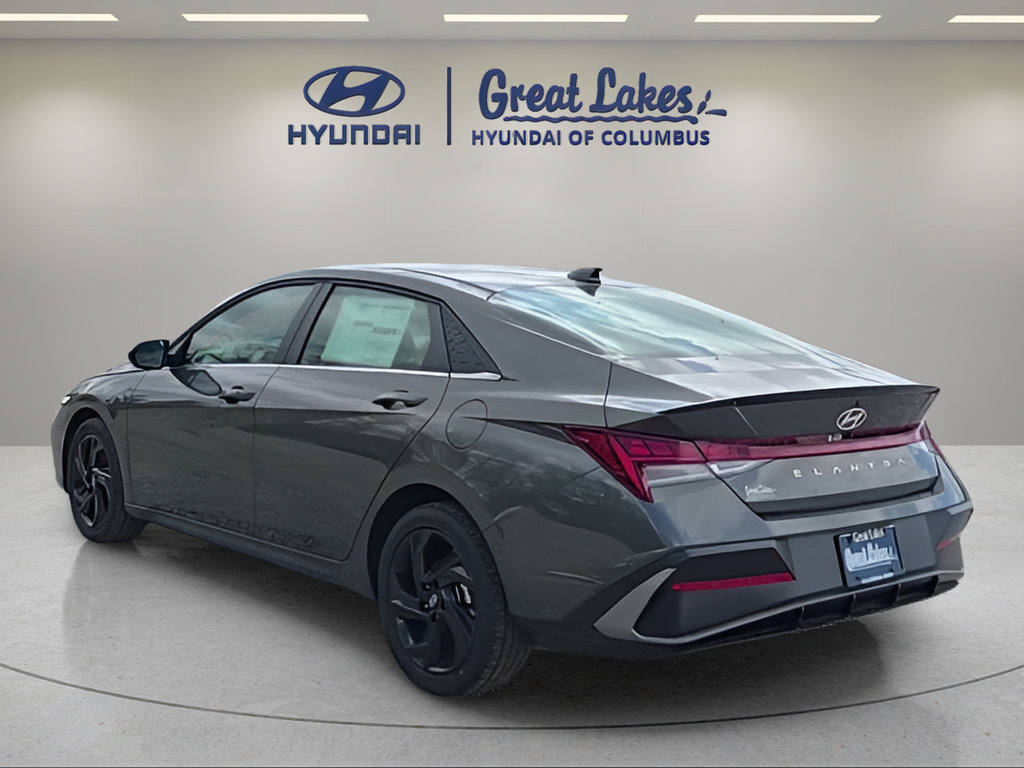 New 2026 Hyundai Elantra SEL Sport Premium FWD image 3