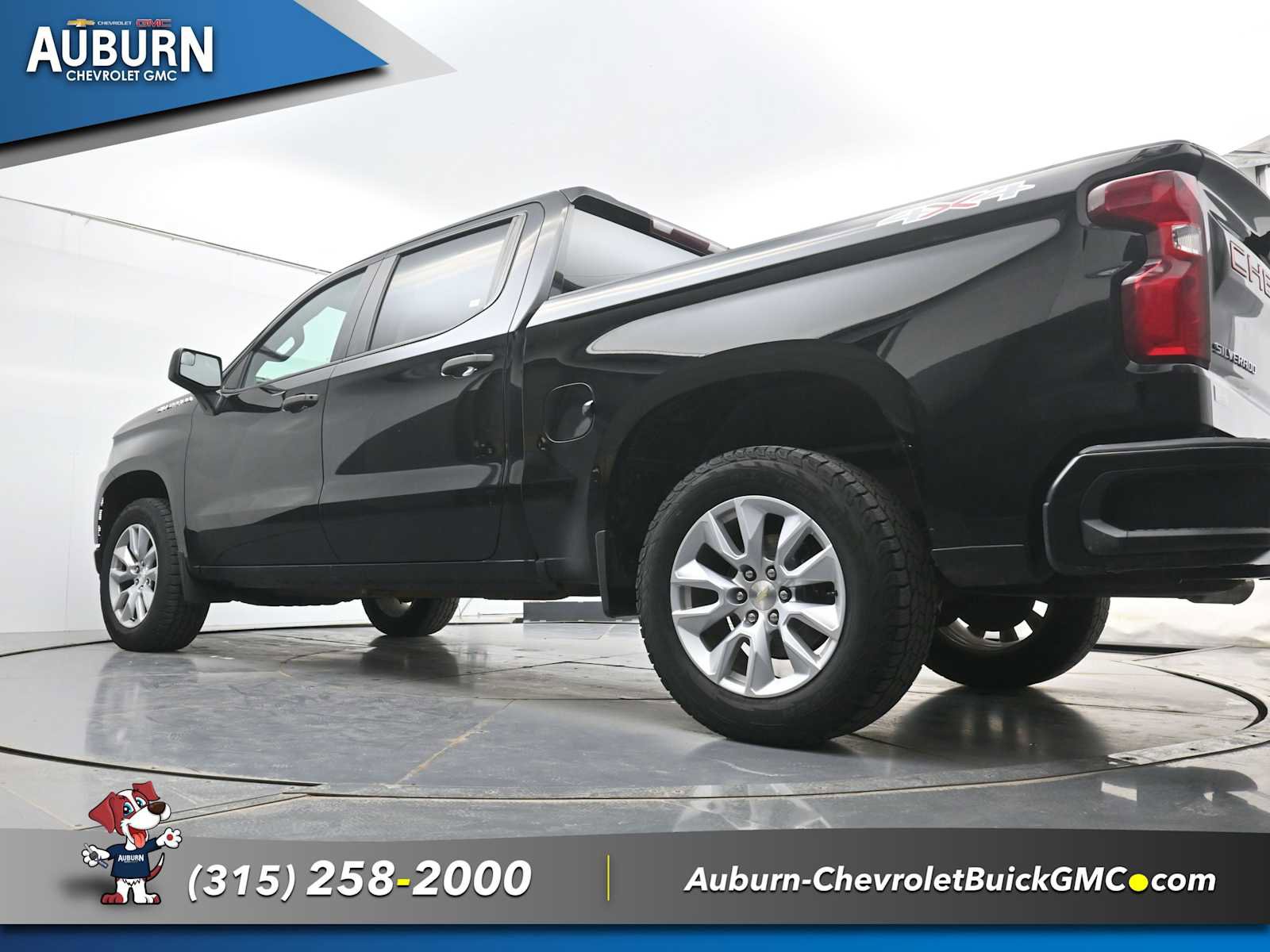 Used 2019 Chevrolet Silverado 1500 Custom w/ Custom Convenience Package AWD/4WD image 20