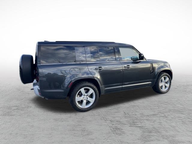 Used 2023 Land Rover Defender 130 First Edition image 7