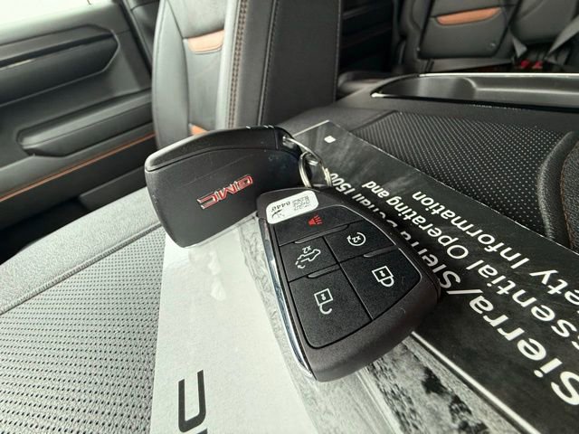 Used 2024 GMC Sierra 1500 AT4 w/ Technology Package image 41