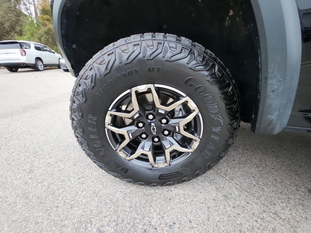 Certified 2023 Chevrolet Colorado ZR2 w/ ZR2 Convenience Package III image 36