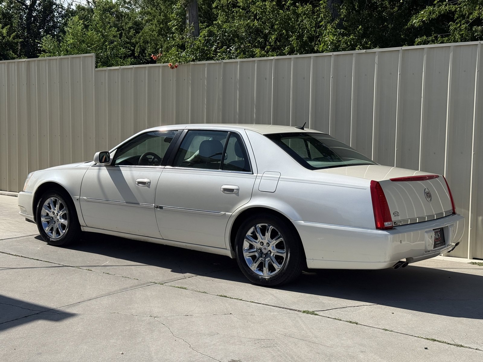 Used 2008 Cadillac DTS FWD image 5