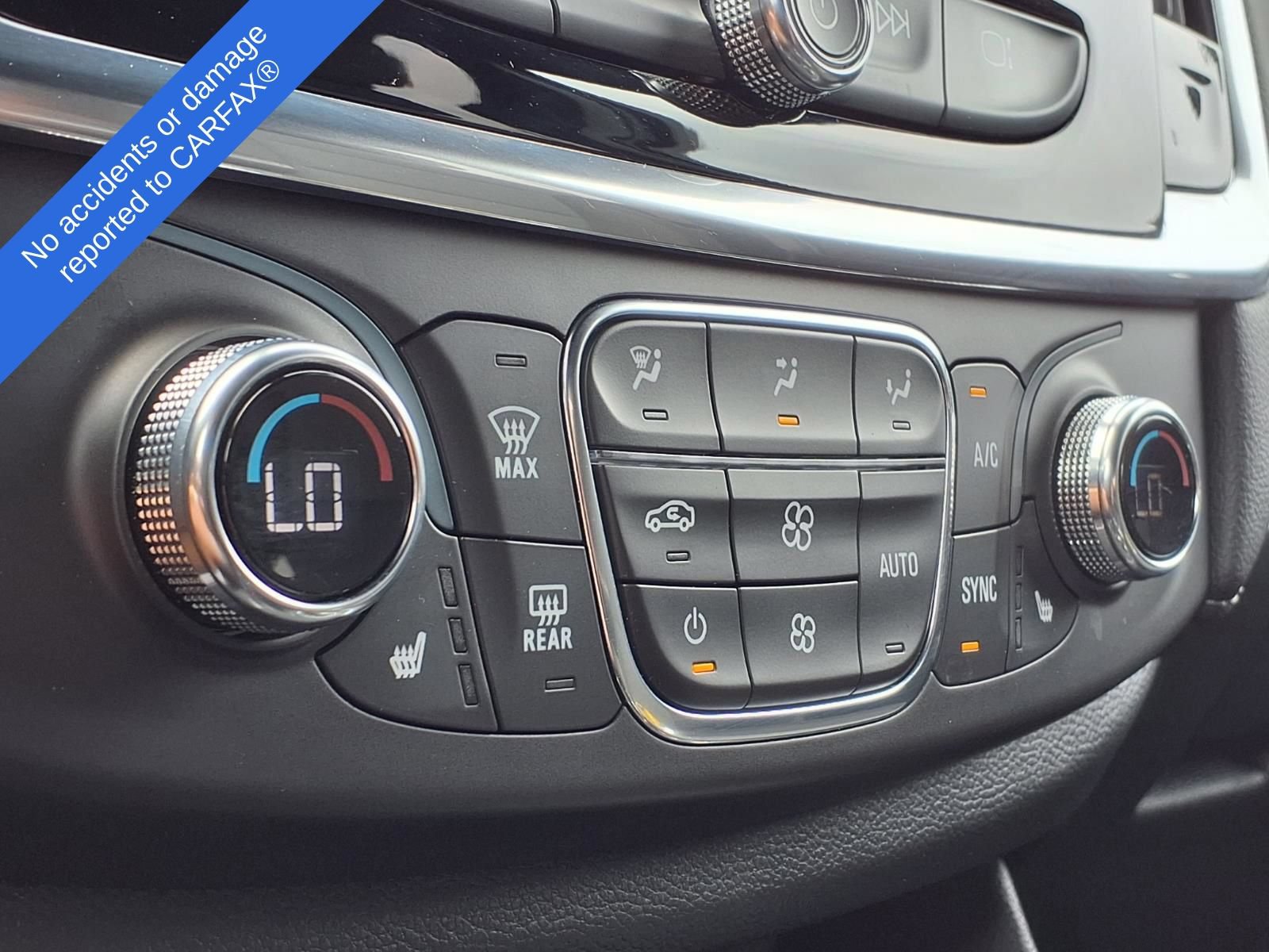 Used 2023 Chevrolet Traverse LT FWD image 26