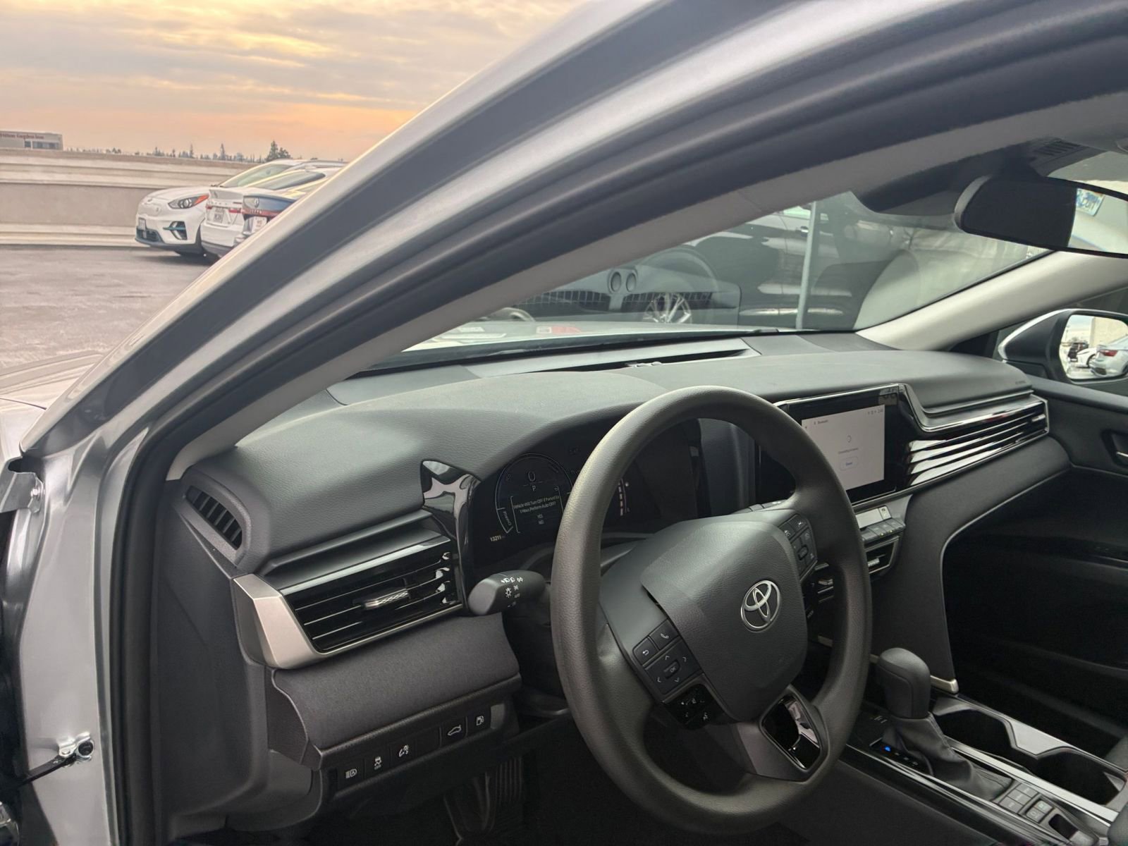 Used 2025 Toyota Camry LE image 33