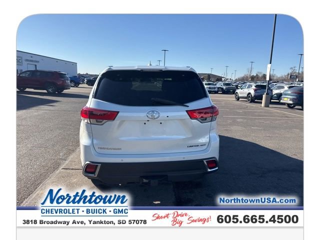 Used 2018 Toyota Highlander Limited image 34