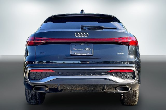 Certified 2025 Audi Q5 Premium w/ Convenience Package AWD/4WD image 4