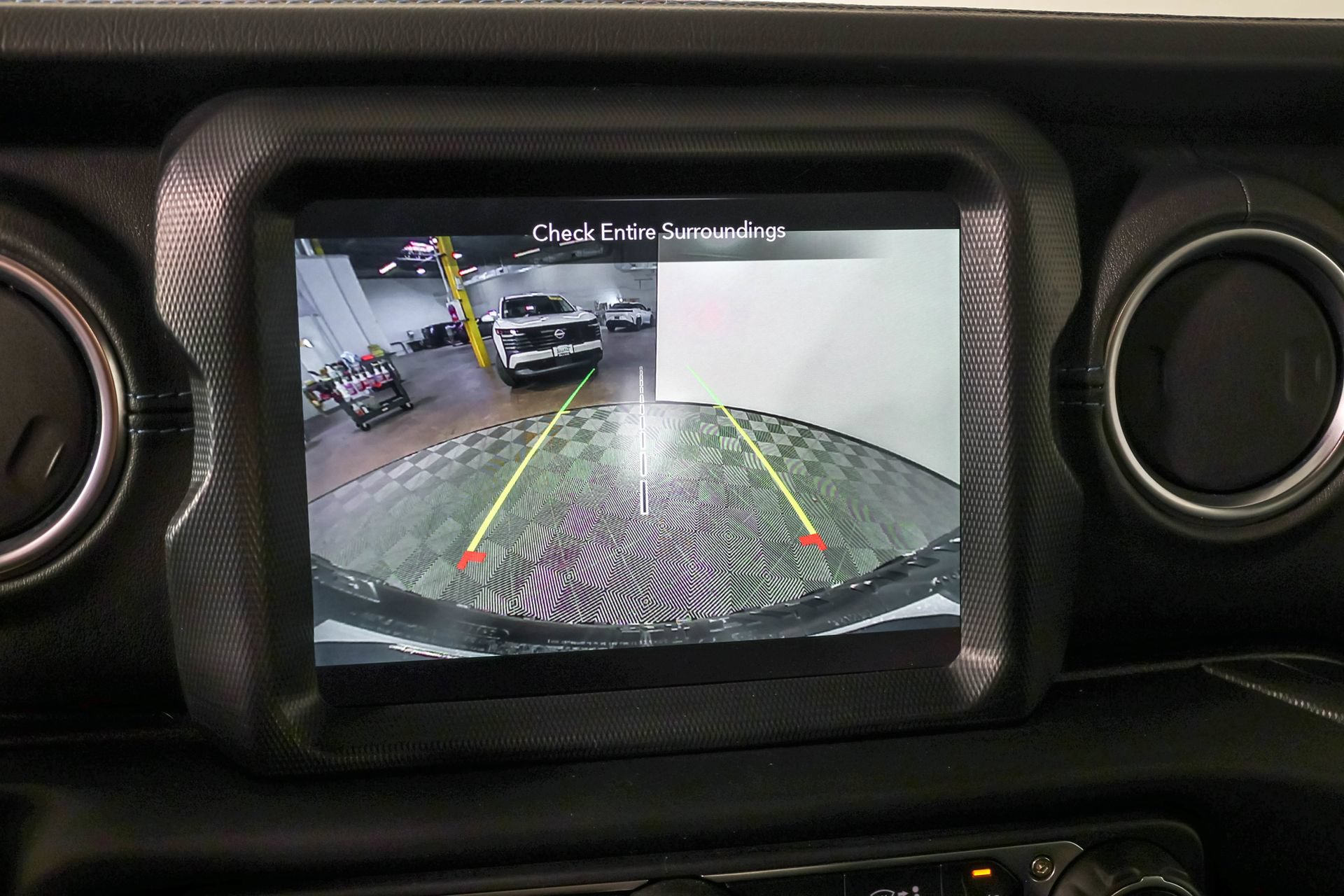 Used 2023 Jeep Wrangler Unlimited Rubicon 4xe AWD/4WD image 8