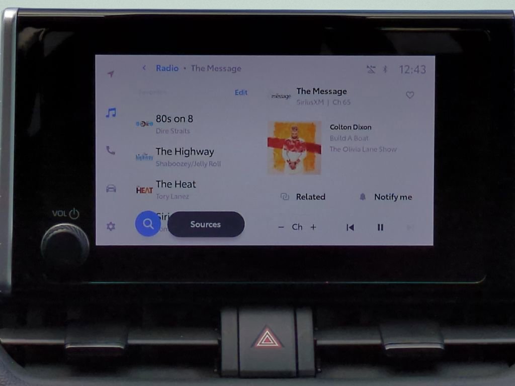 Used 2024 Toyota RAV4 AWD Hybrid image 19