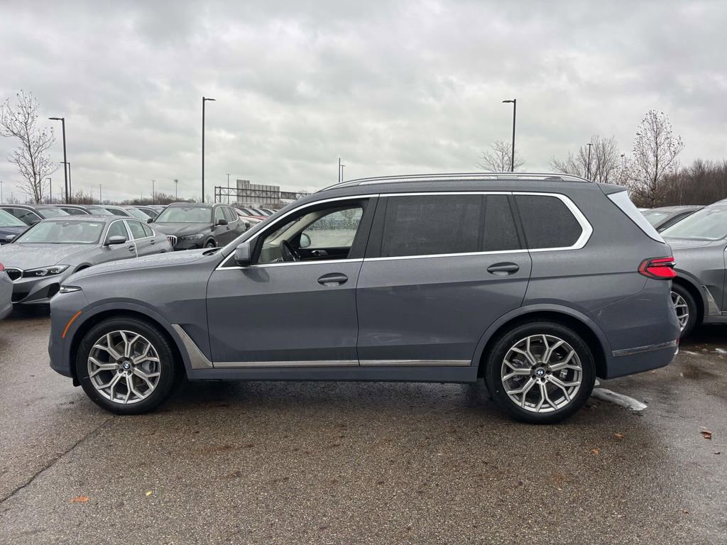 New 2026 BMW X7 xDrive40i w/ Executive Package image 4