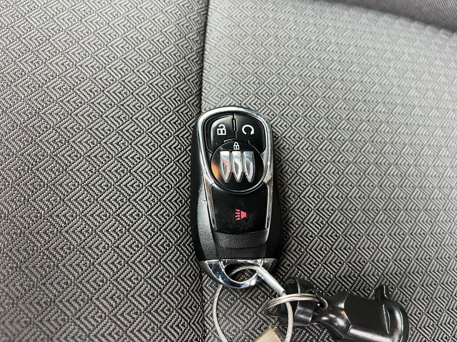 Used 2025 Buick Encore GX Preferred image 22