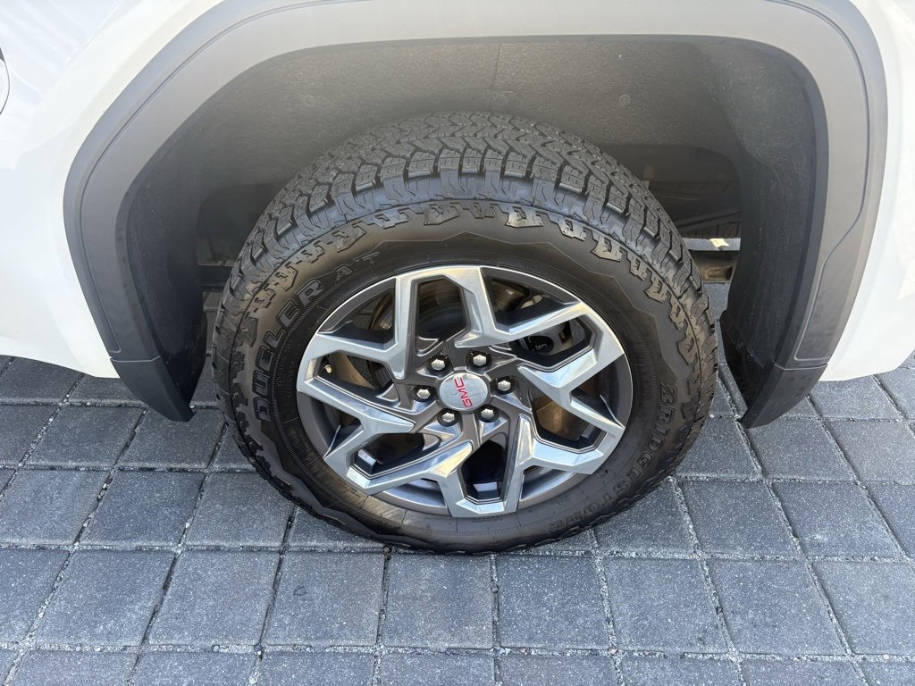 Used 2022 GMC Sierra 1500 SLT w/ SLT Premium Plus Package image 9