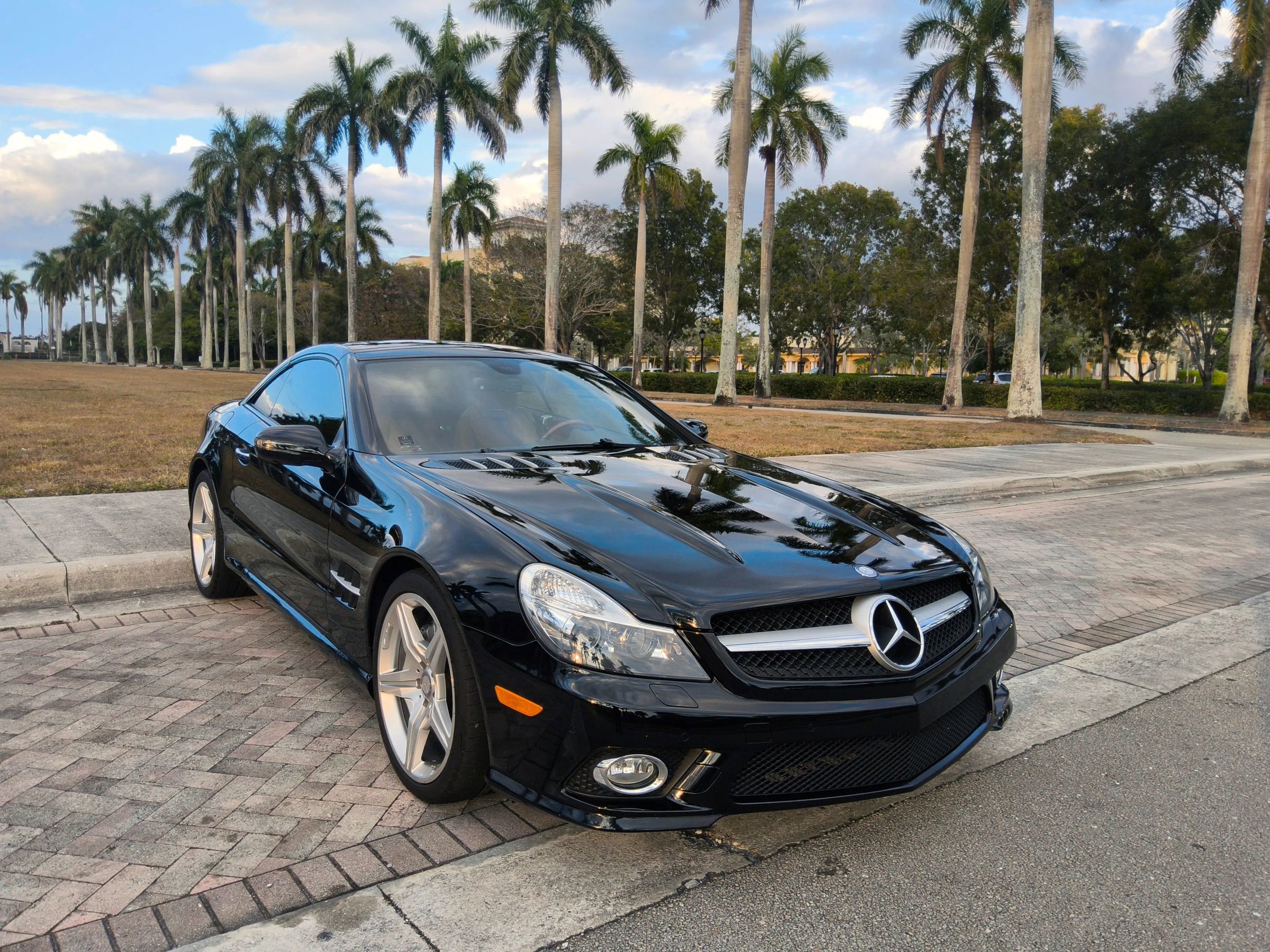 Used 2012 Mercedes-Benz SL 550 image 28