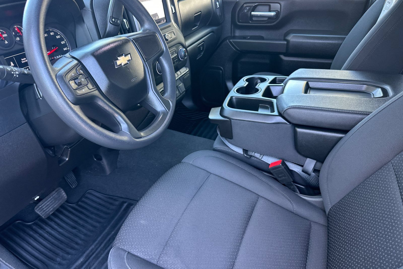 Used 2025 Chevrolet Silverado 2500 Custom w/ Z71 Off-Road Package AWD/4WD image 10