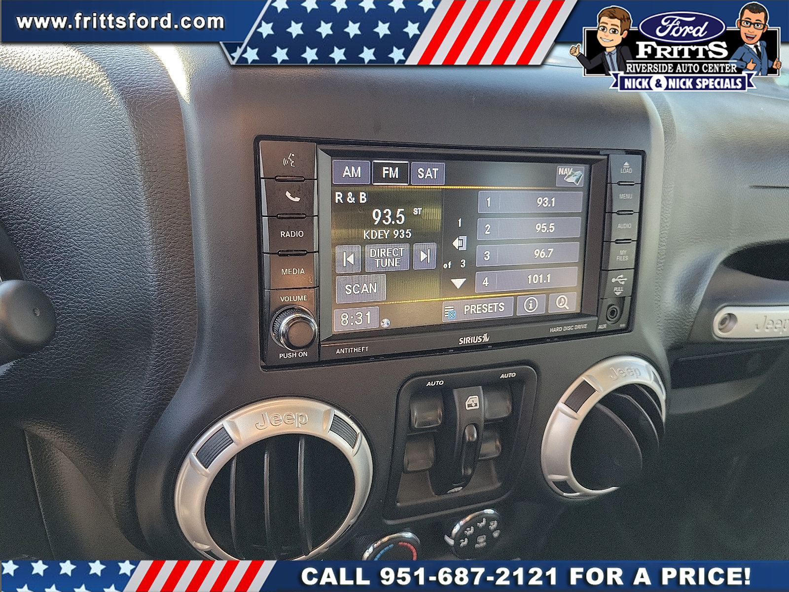 Used 2017 Jeep Wrangler Unlimited Rubicon w/ Connectivity Group AWD/4WD image 10