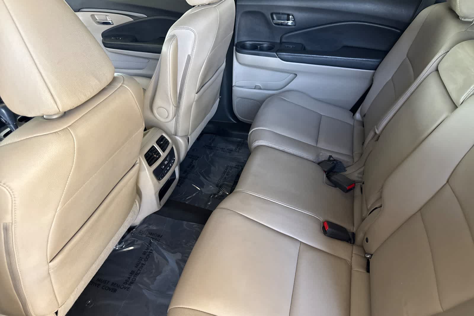Used 2017 Honda Pilot EX-L image 4