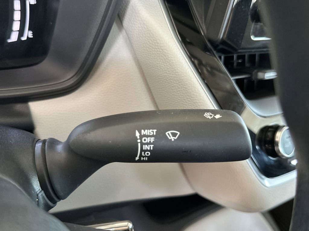 Used 2026 Toyota Corolla LE FWD image 21