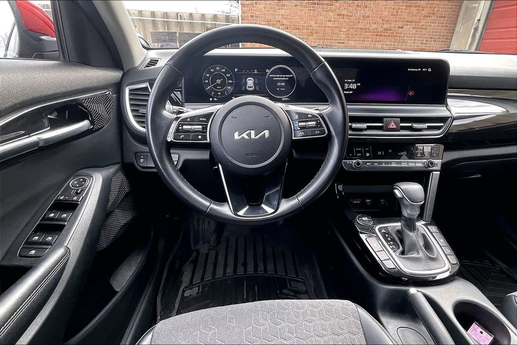 Used 2024 Kia Seltos S image 5