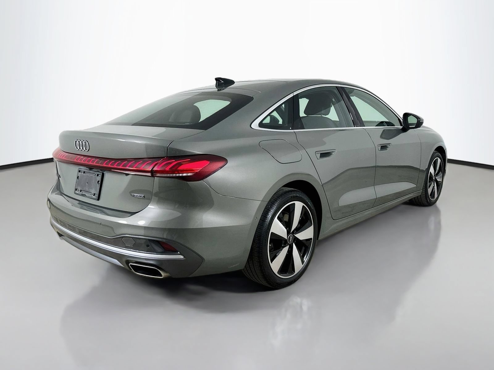Used 2025 Audi A5 2.0T Premium w/ Convenience Package AWD/4WD image 5
