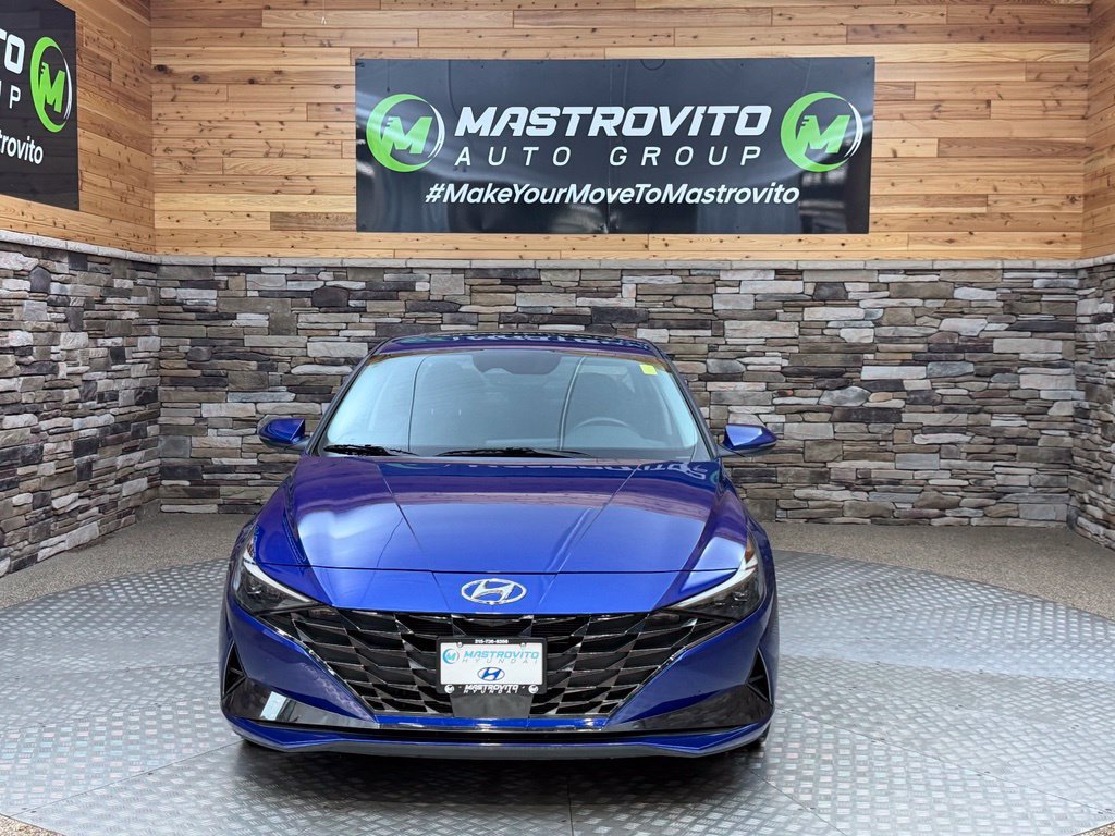 Certified 2023 Hyundai Elantra Limited w/ Cargo Package FWD image 7