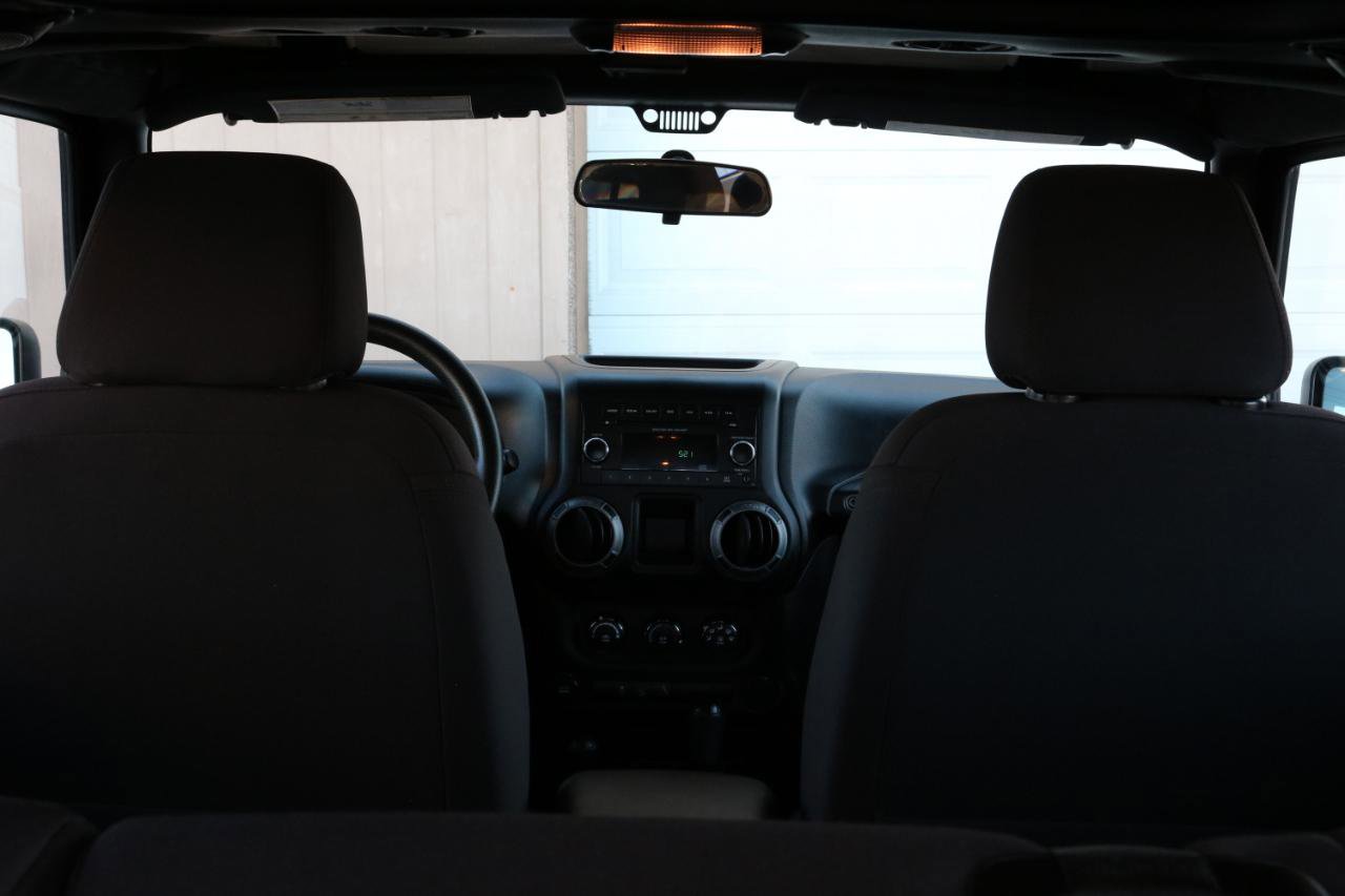 Used 2013 Jeep Wrangler Unlimited Sport image 32