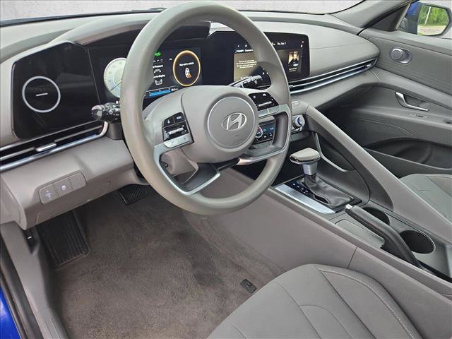 Used 2024 Hyundai Elantra SEL FWD image 10