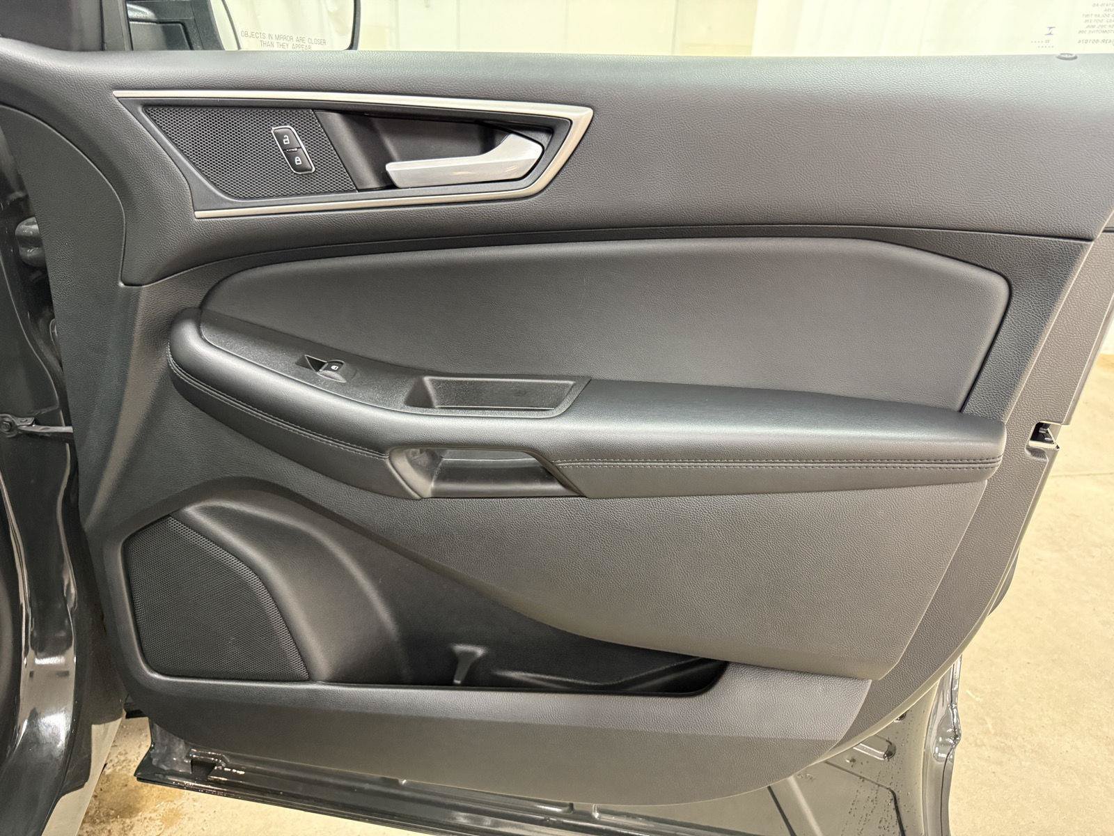 Used 2023 Ford Edge SEL w/ Convenience Package AWD/4WD image 29