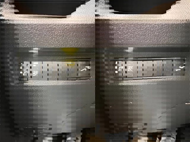 Used 2025 Toyota RAV4 XLE image 22