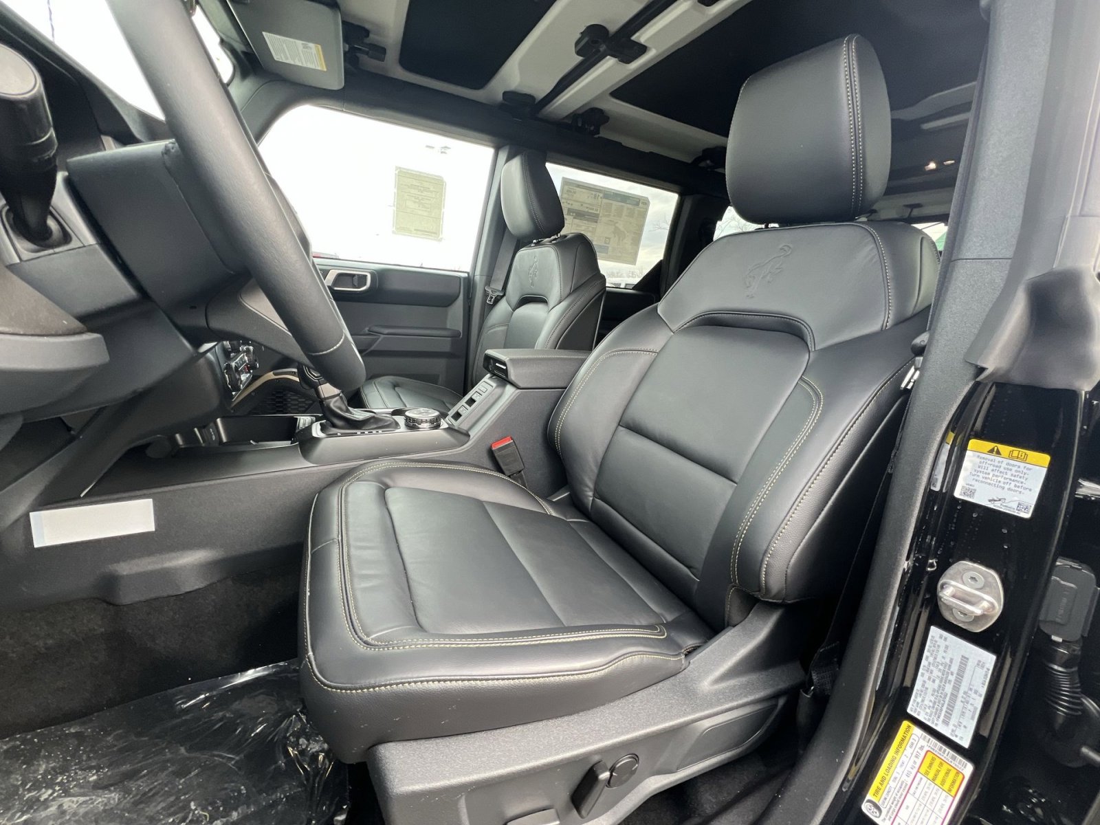 New 2025 Ford Bronco Badlands image 13