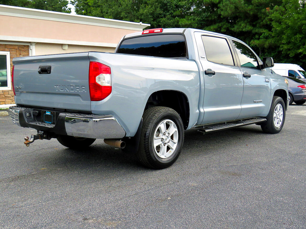 Used 2018 Toyota Tundra SR5 w/ SR5 Upgrade Package image 7