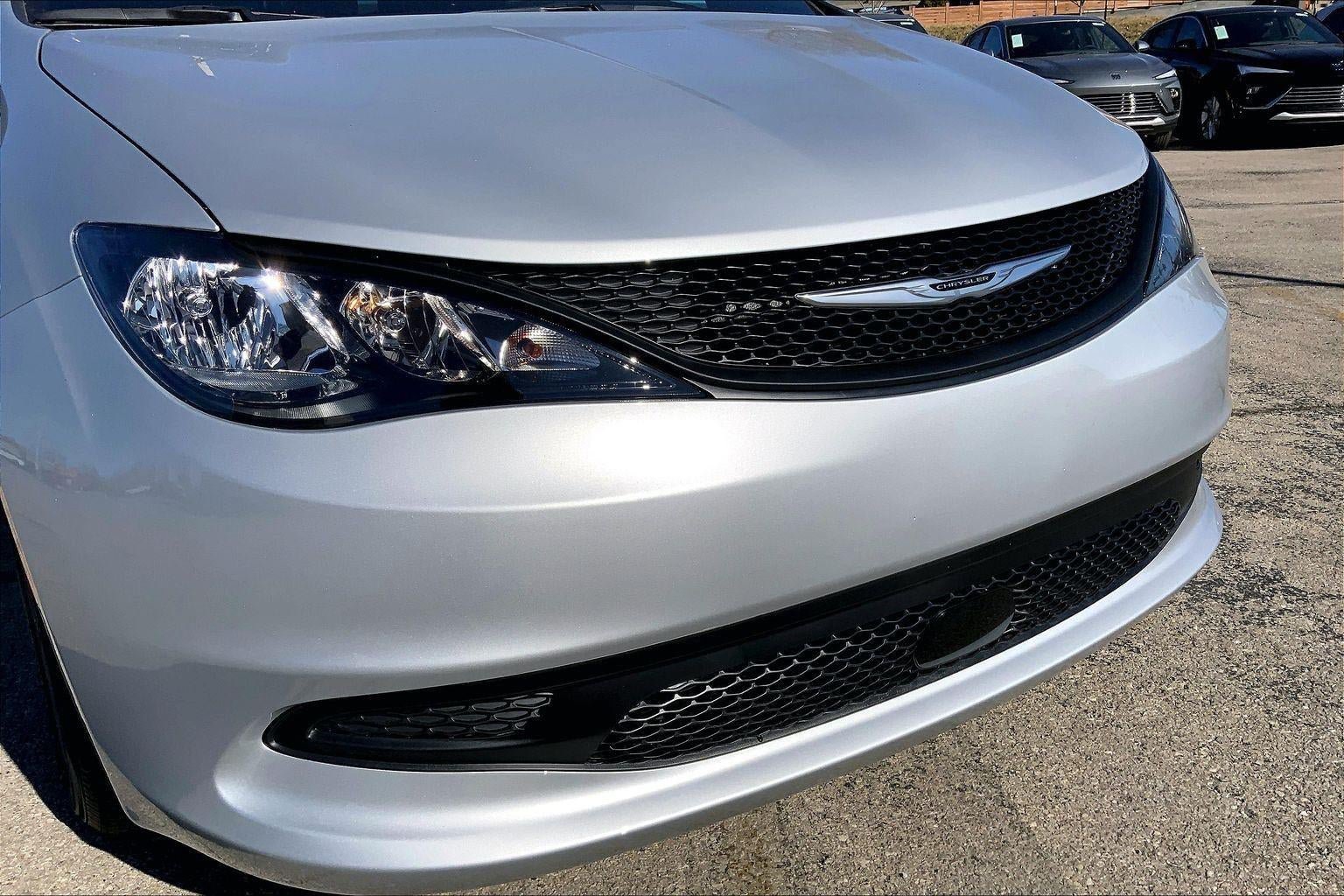 New 2026 Chrysler Voyager LX FWD image 27