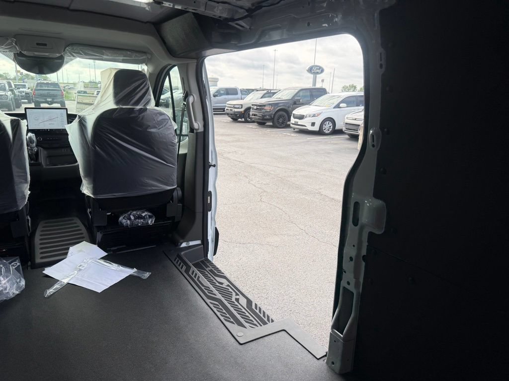 New 2026 Ford Transit 250 Low Roof w/ Load Area Protection Package RWD image 49