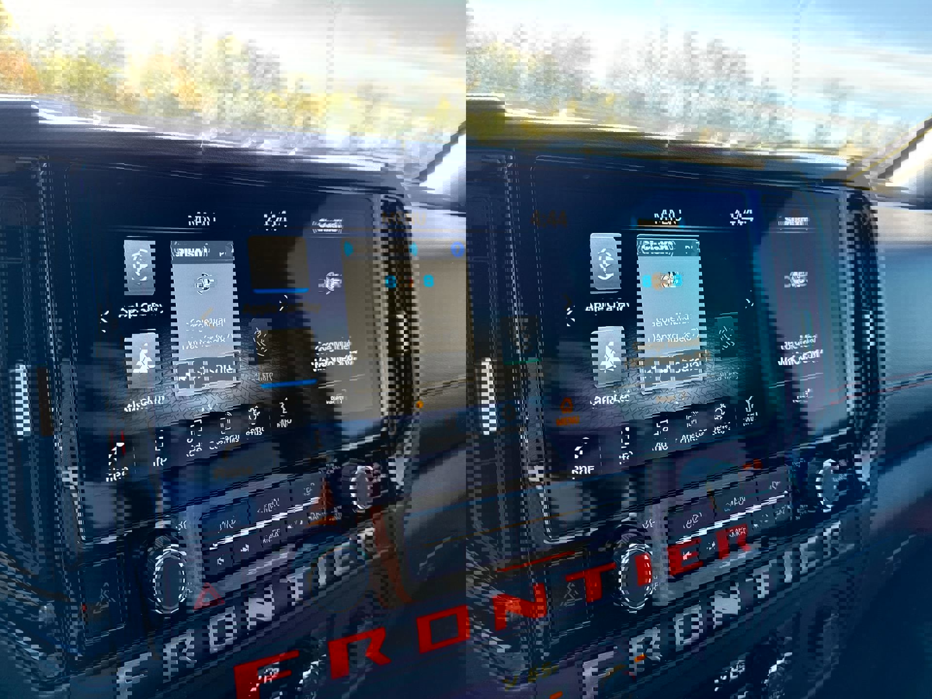 Used 2025 Nissan Frontier Pro-X image 12