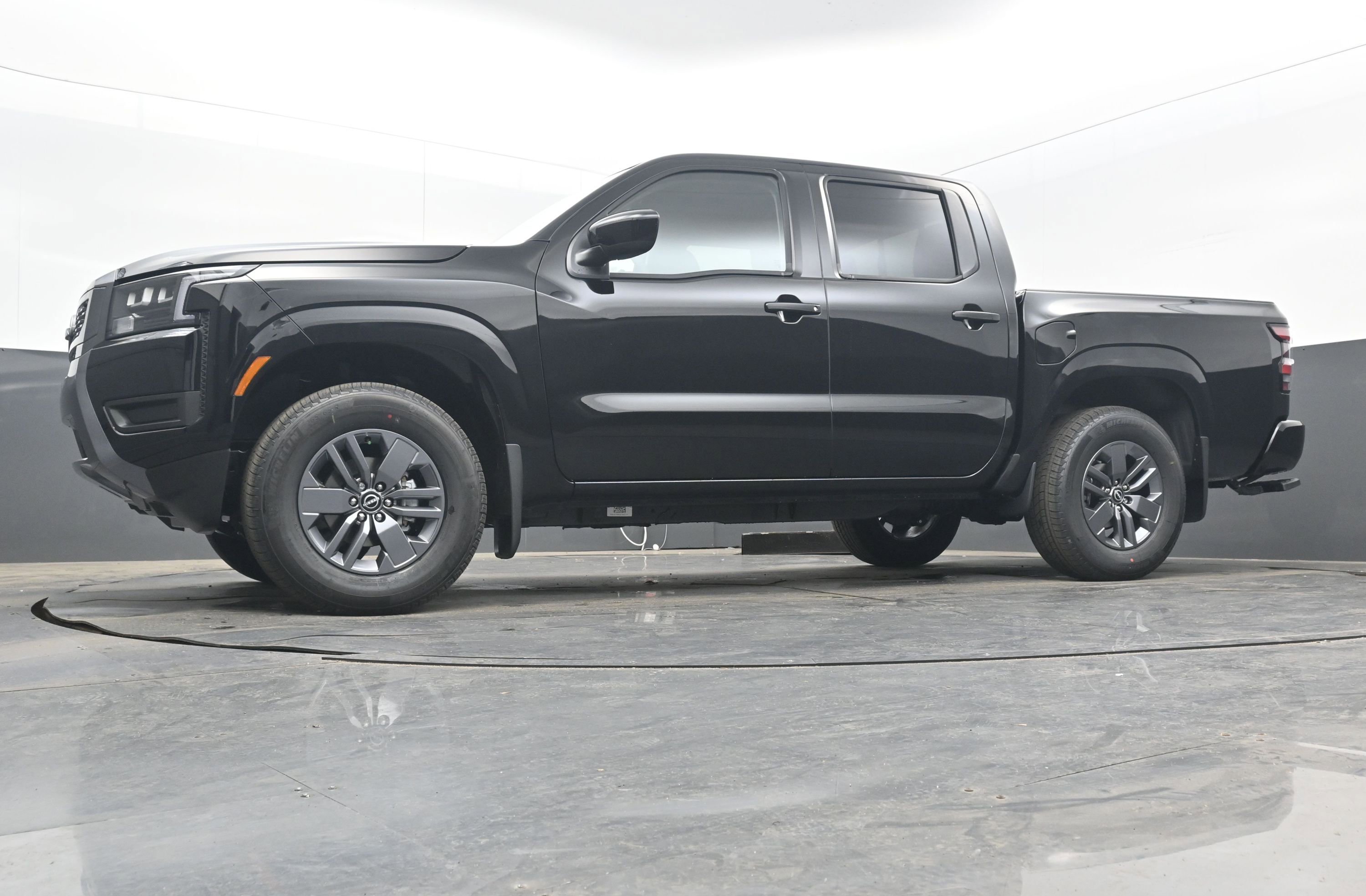 New 2026 Nissan Frontier SV w/ All-Weather Content Package image 25