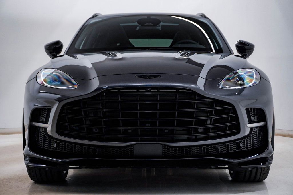 New 2026 Aston Martin DBX 707 image 5