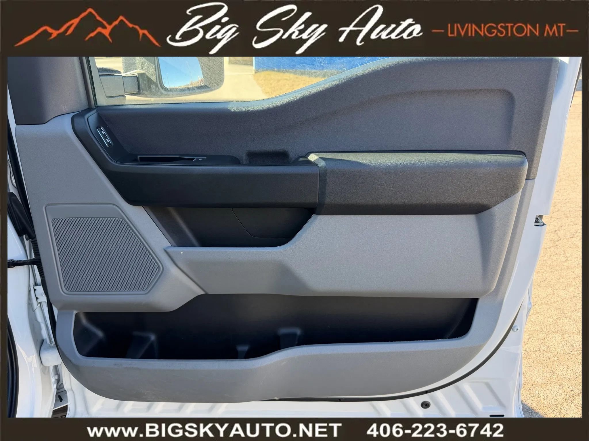 Used 2024 Ford F250 XL w/ XL Chrome Package image 19