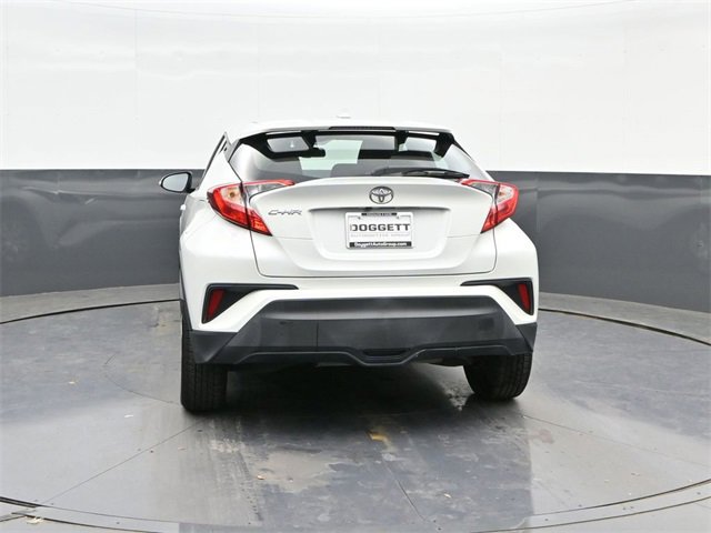 Used 2019 Toyota C-HR XLE image 8