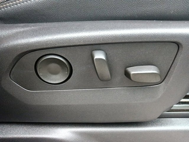 Used 2024 Chevrolet Silverado 1500 High Country w/ Technology Package image 33