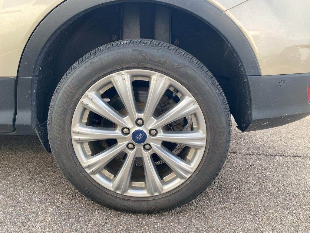 Used 2018 Ford Escape Titanium FWD image 12