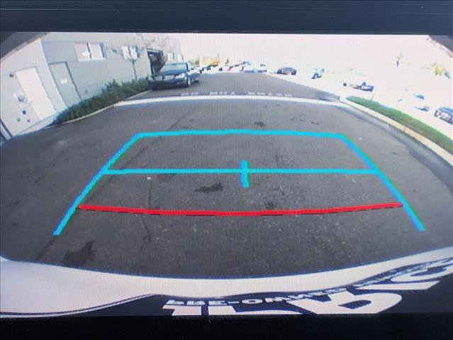 Used 2024 Toyota Sienna LE image 12