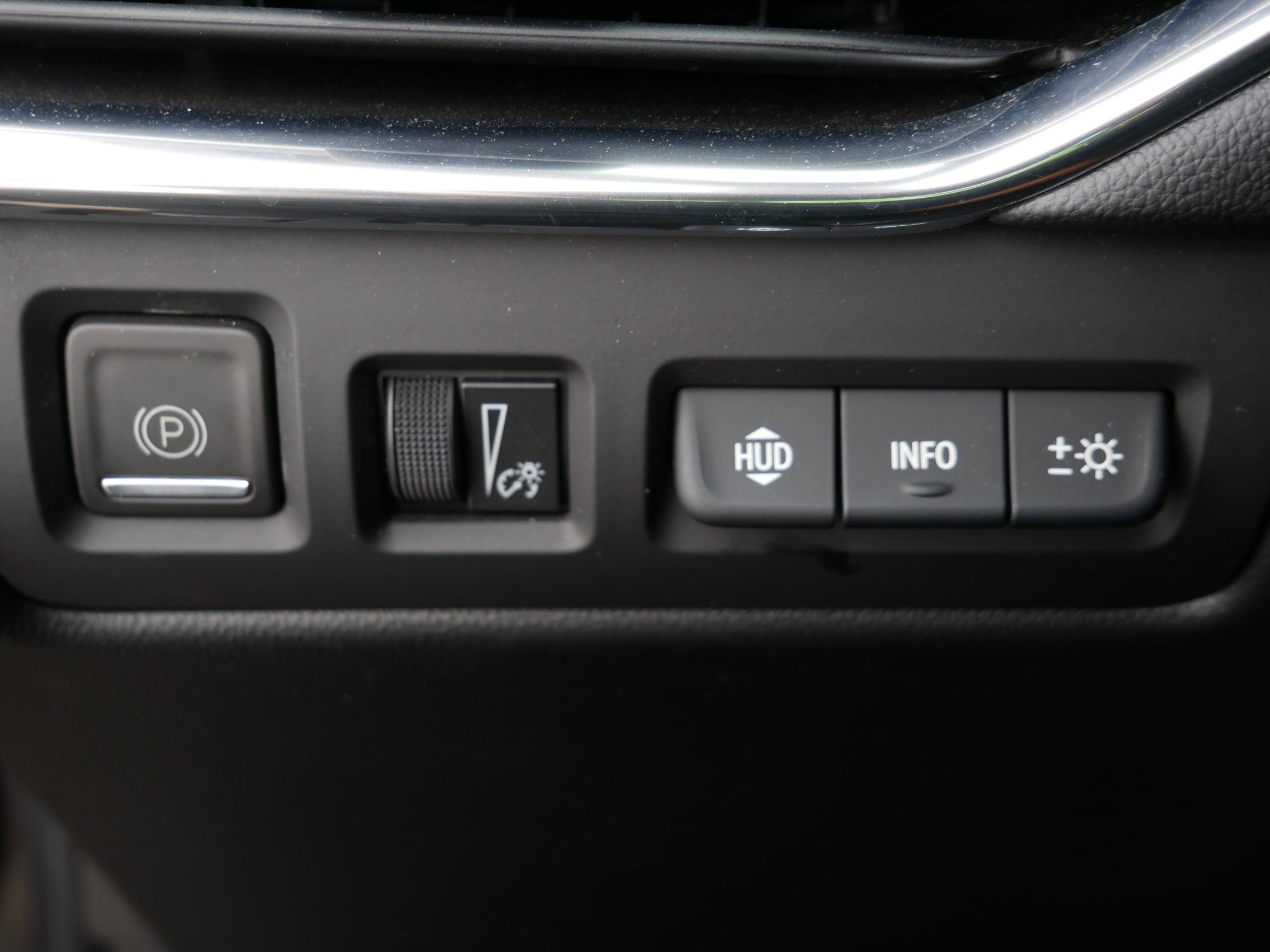 Used 2023 Cadillac XT4 Sport image 21