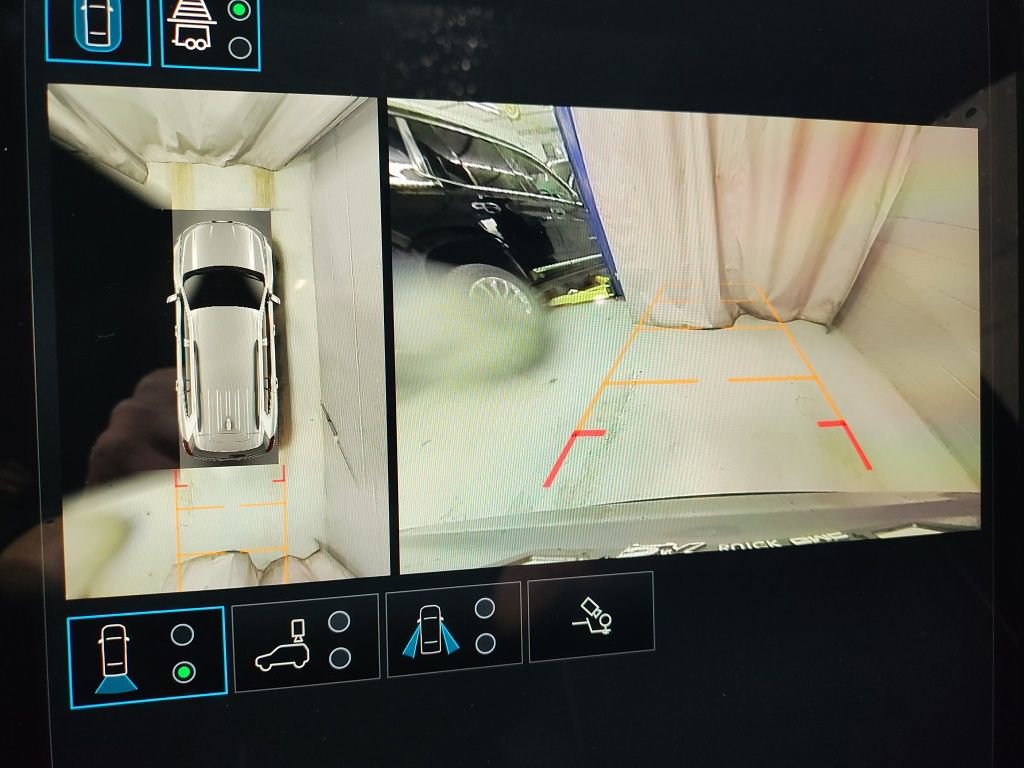 New 2026 GMC Acadia Denali w/ Super Cruise Package image 33