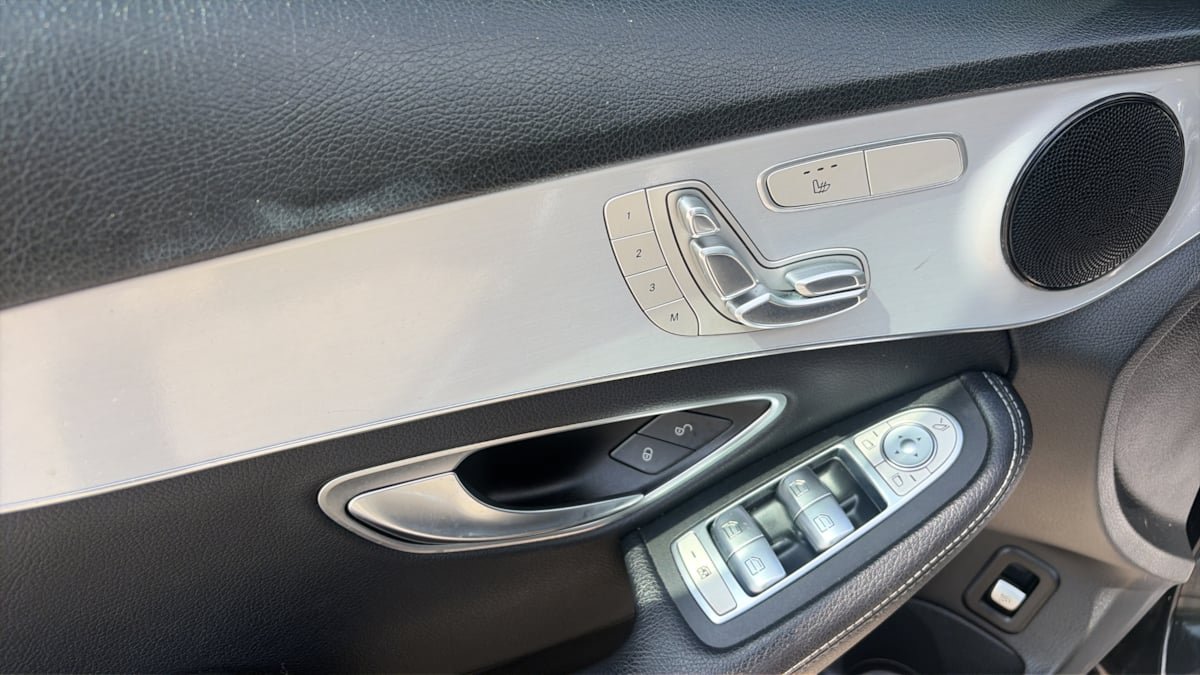 Used 2020 Mercedes-Benz C 300 4MATIC Sedan image 20
